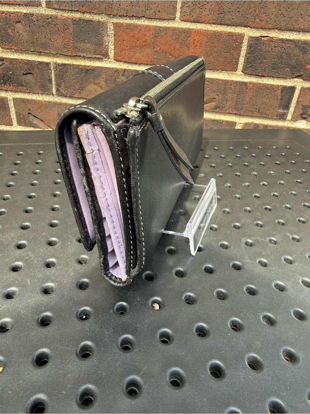 Coach Legacy Black Leather Wallet Lavender Interior - Picture 13 of 15